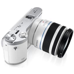 Hybrid Samsung NX1000 - Valkoinen + Objektiivi Samsung 18-55mm f/3.5-5.6 OIS III + Objektiivi Samsung 50-200mm f/4-5.6 ED OIS II