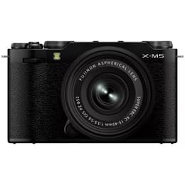 muu X-M5 - Musta + Fujifilm fujinon XC 15-45mm f/3.5-5.6 IOS PZ f/3.5-5.6