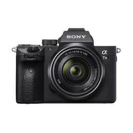 A7 III - Musta + Sony FE 28-70mm F3.5-5.6 OS f/3.5-5.6OSS