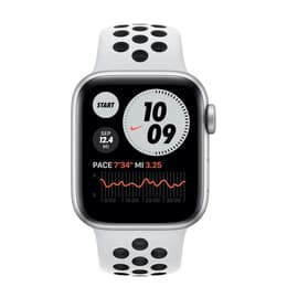 Apple Watch (Series 7) 2021 GPS + Cellular 41 mm - Alumiini Valkoinen - Nike Sport band Musta/Wit