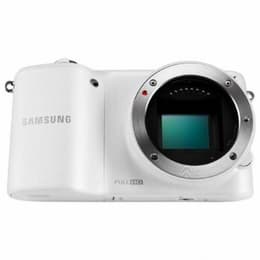 Samsung EV-NX2000 + Samsung Lens 20-50mm f/3,5-5,6 ED II
