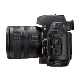 Yksisilmäinen peiliheijastuskamera Nikon D70S