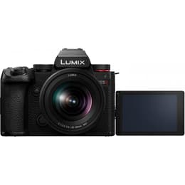 Refleksi Lumix S5 II - Musta + Panasonic Lumix 20-60mm f/3.5-5.6 f/3.5-5.6
