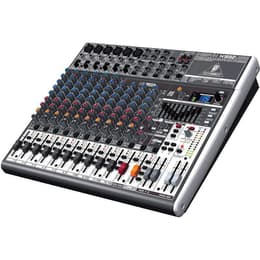Behringer XENYX X1832USB Audiotarvikkeet