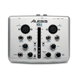 Alesis IO2 Audiotarvikkeet