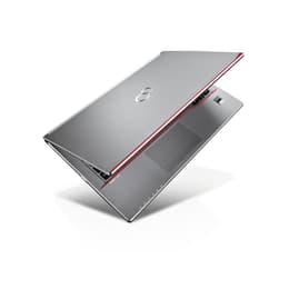 Fujitsu LifeBook E736 13" Core i5 2.3 GHz - SSD 240 GB - 4GB AZERTY - Ranska