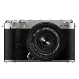 muu X-M5 - Musta/Harmaa + Fujifilm fujinon XC 15-45mm f/3.5-5.6 IOS PZ f/3.5-5.6