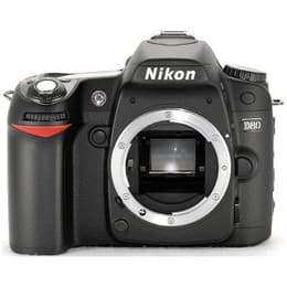 Nikon D80 + AF-S Nikkor 18-50mm f/3.5-5.6G VR