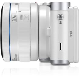 Hybridikamera NX300 - Valkoinen + Samsung 20-50mm f/3.5-5.6 II ED f/3.5-5.6