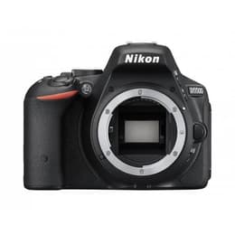 Yksisilmäinen peiliheijastus - Nikon D5500 Musta + Objektiivin Nikon AF-S Nikkor DX 18-105mm f/3.5-5.6G ED VR