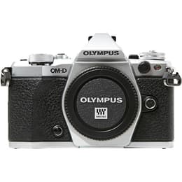 OM-D E-M5 MARK II - Hopea/Musta + Olympus Olympus M.Zuiko Digital 14-42mm f/3.5-5.6 f/3.5-5.6