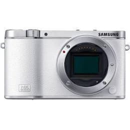 NX3000 - Valkoinen + Samsung Samsung NX 50-200 mm f/4-5.6 OIS f/4-5.6