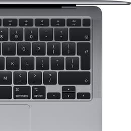 MacBook Air 13" (2020) - Applen M1 ‑siru jossa on 8-ytiminen prosessori ja 7-ytiminen näytönohjain - 8GB RAM - SSD 256GB - QWERTY - Englanti