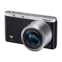 NX mini - Musta/Hopea + Samsung Samsung NX-M 9-27 mm f/3.5-5.6 ED O.I.S. f/3.5-5.6
