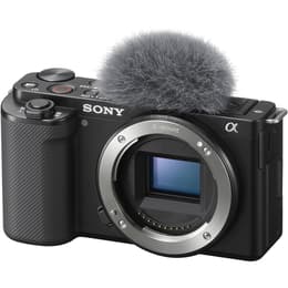 muu Alpha ZV-E10 - Musta + Sony Power Zoom 16-50mm f/3.5-5.6 OSS f/3.5-5.6