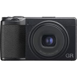 Kompaktikamera - Ricoh GR III Musta + Objektiivin Ricoh GR Lens 18.3mm f/2.8