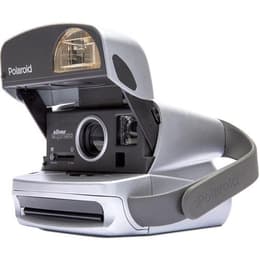 Pikakamera - Polaroid 600 SIlver Express Hopea + Objektiivin Polaroid 106mm f/14