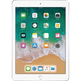 iPad 9,7" 5. sukupolvi (Maaliskuu 2017) 9,7" 32GB - WiFi - Hopea - Ilman Sim-Korttipaikkaa