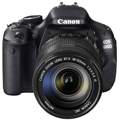 Reflex Canon EOS 600D - Musta + Objektiivi Canon 18-135mm f/3.5-5.6 IS